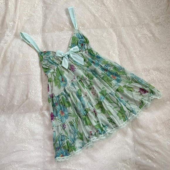 Victoria’s Secret Vintage Y2K 2010 Floral Lingerie Top/Dress 🦋🌿 - Picture 12 of 12